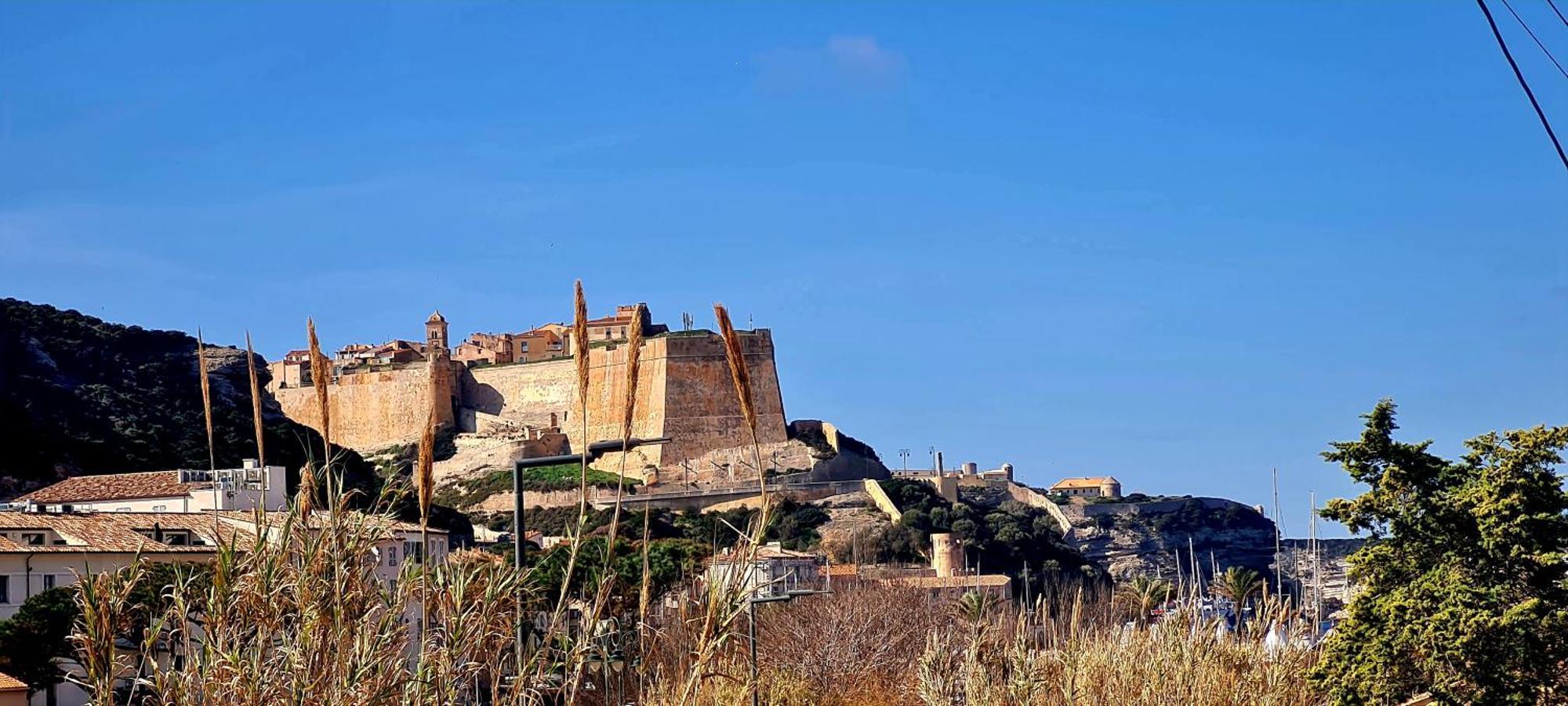 Appartement Kalliste, Logements Avec Vue Citadelle De Bonifacio Bonifacio  Exteriér fotografie