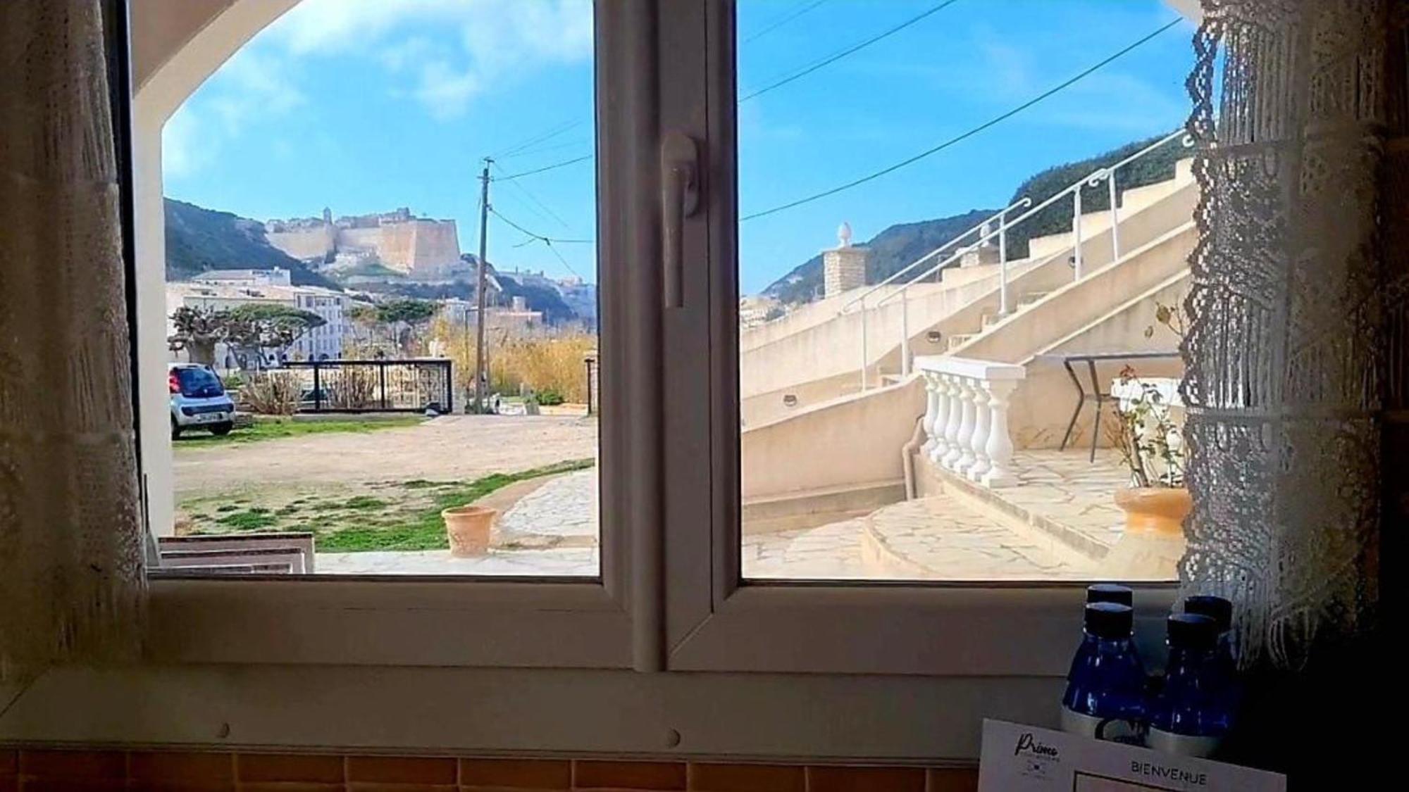 Appartement Kalliste, Logements Avec Vue Citadelle De Bonifacio Bonifacio  Exteriér fotografie